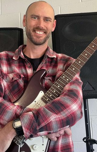 Glen Hitchon Coffs Guitar Teacher